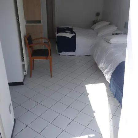 Circuit Expo Zenith بيت للعطل *