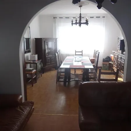 Circuit Expo Zenith بيت للعطل *